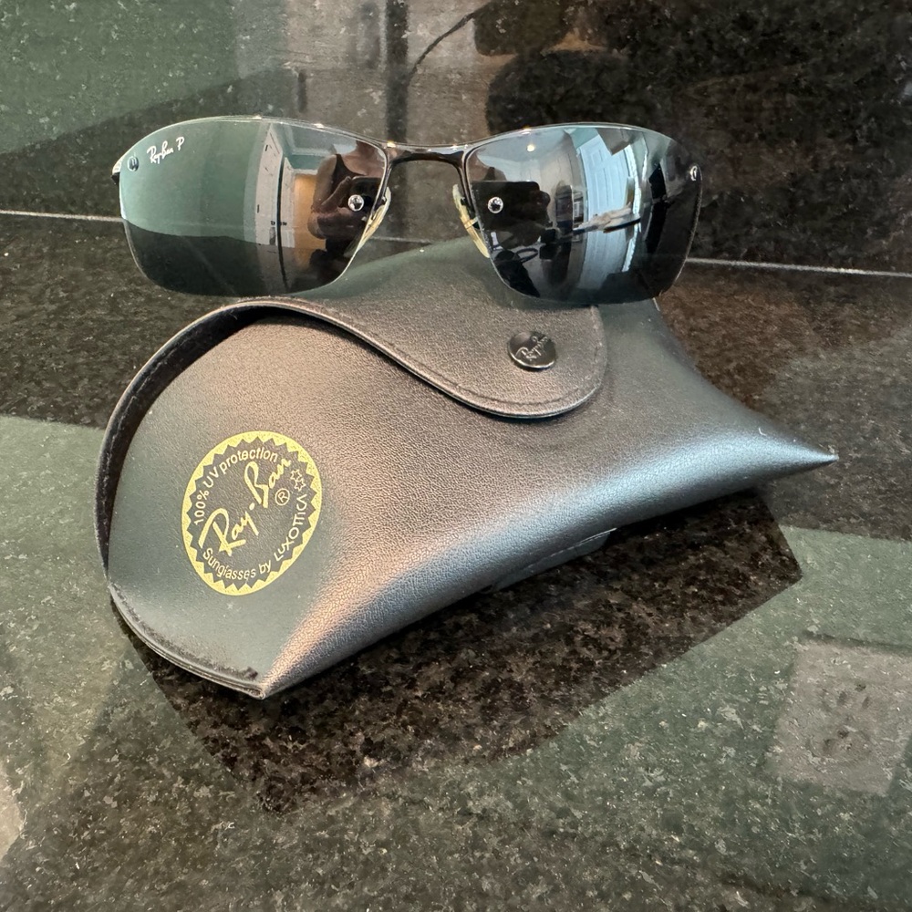 Ray-Ban Silver and Black Sunglasses polarized RB 3183